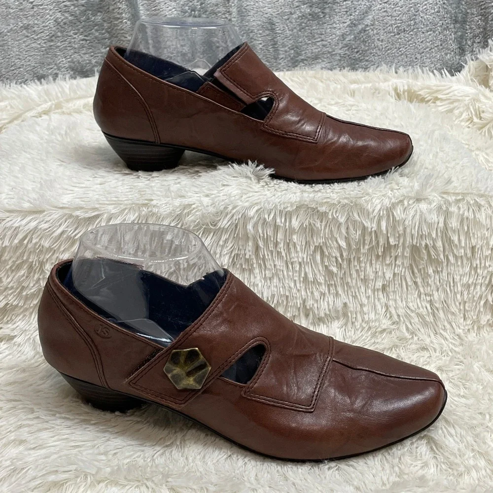 Josef Seibel tiny scuff